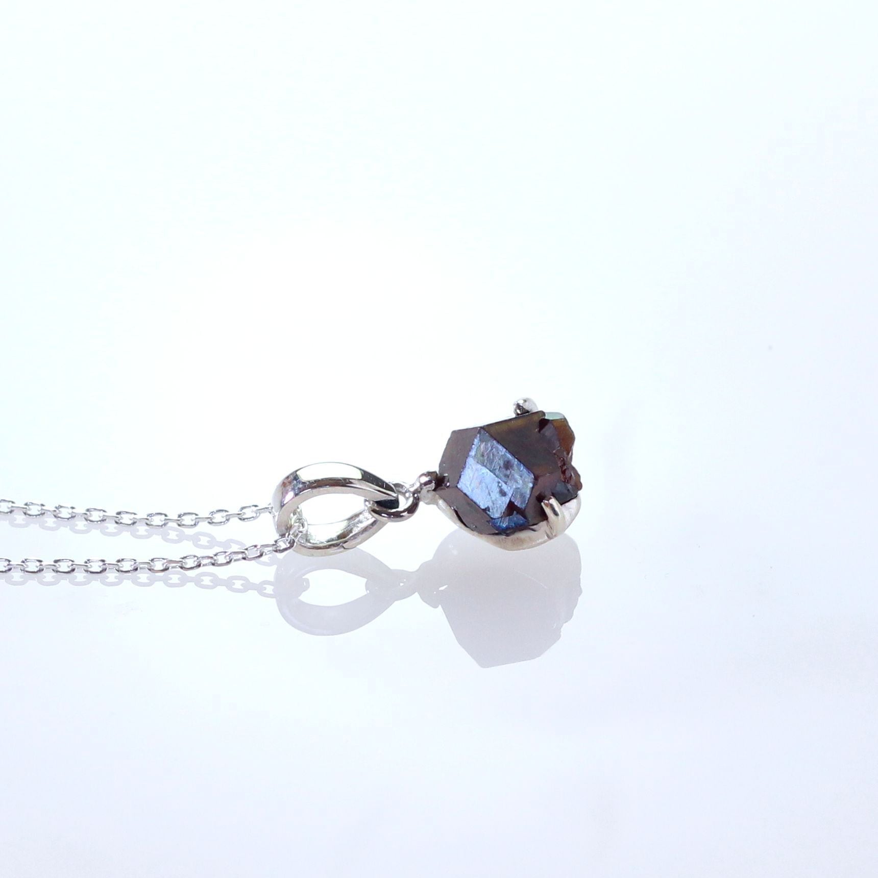 国産宝石》Sv925 レインボーガーネットペンダント 4.13ct | Atelier Ozaki 国産宝石》Sv925 レインボーガーネットペンダント 4.13ct | Atelier Ozaki