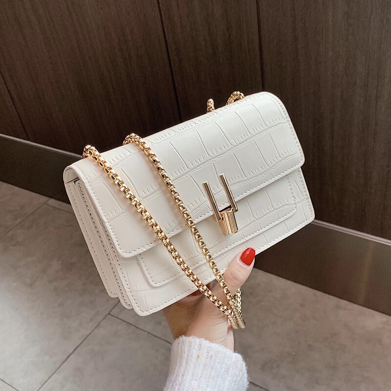 ワイルドチェーンスモールバッグ2020人気の新しいトレンディなファッションシンプルなワンショルダーメッセンジャーバッグネットレッドテクスチャスモールスクエアバッグ Tiancai_Wing_Bag96266642258