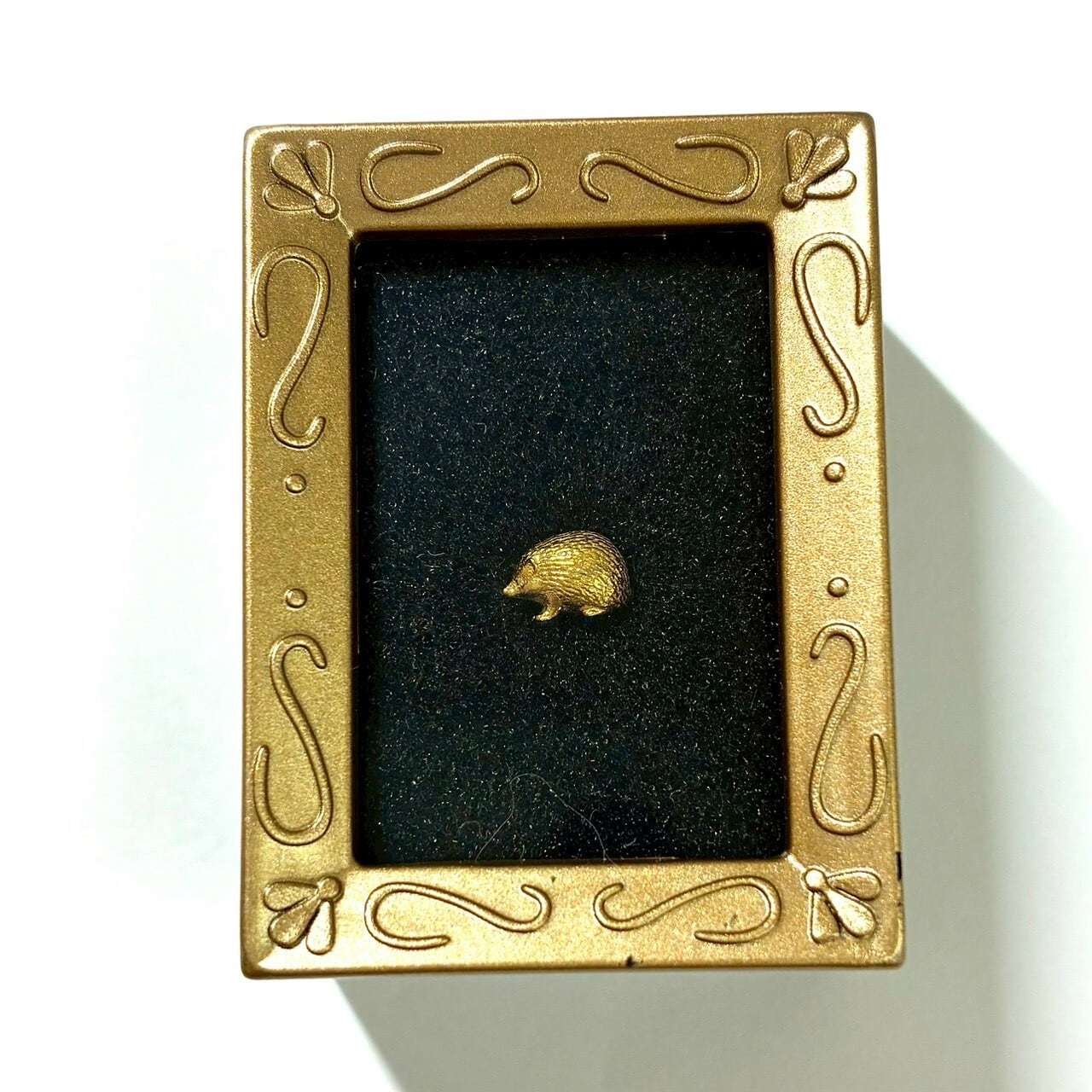 純金 約1g ハリネズミ 針鼠 指先サイズの芸術品【RNP01122】JUNGOLD