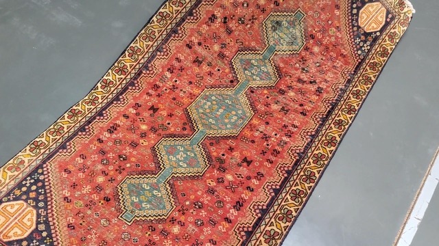 絨毯クエスト57【No.243】 ※現在、こちらの商品はイランに置いてあります。ご希望の方は先ずは在庫のご確認をお願いします。