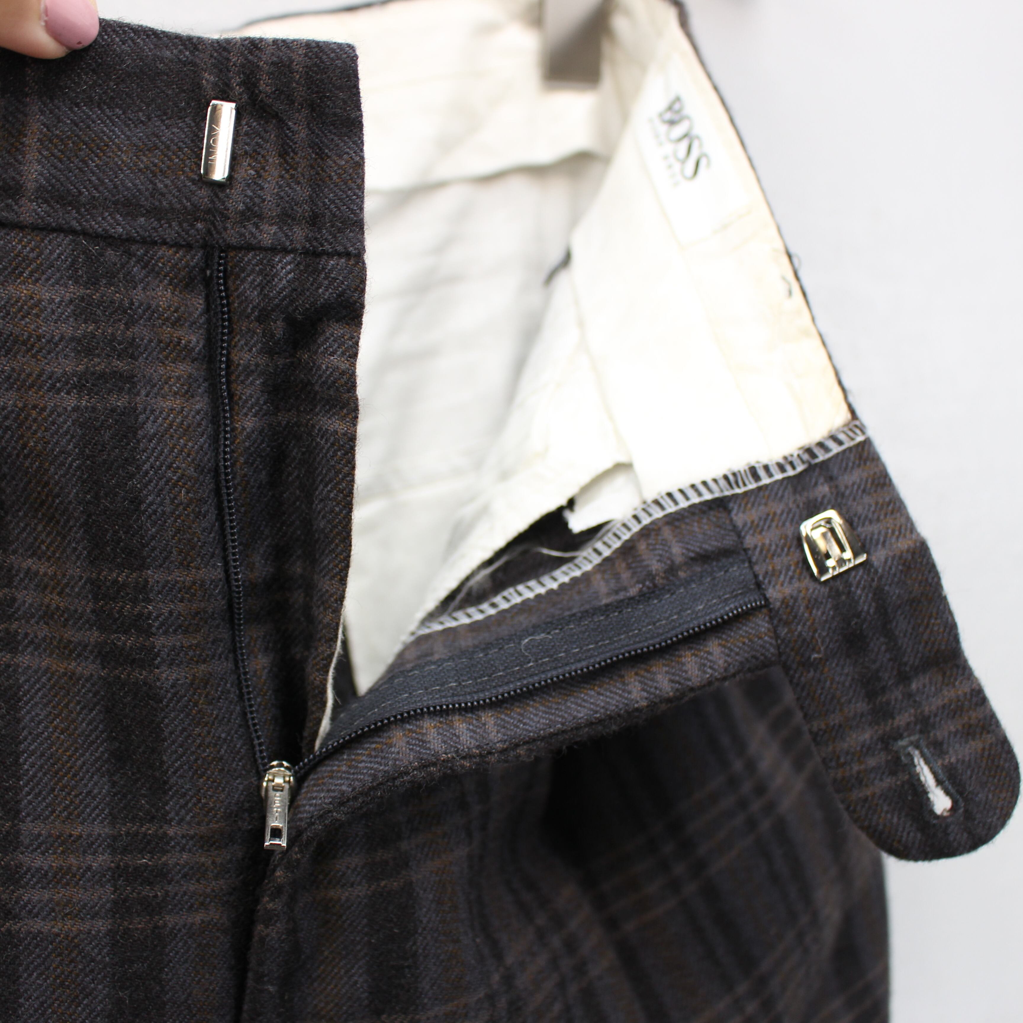 EU VINTAGE HUGO BOSS CHECK PATTERNED SLACKS PANTS/ヨーロッパ古着