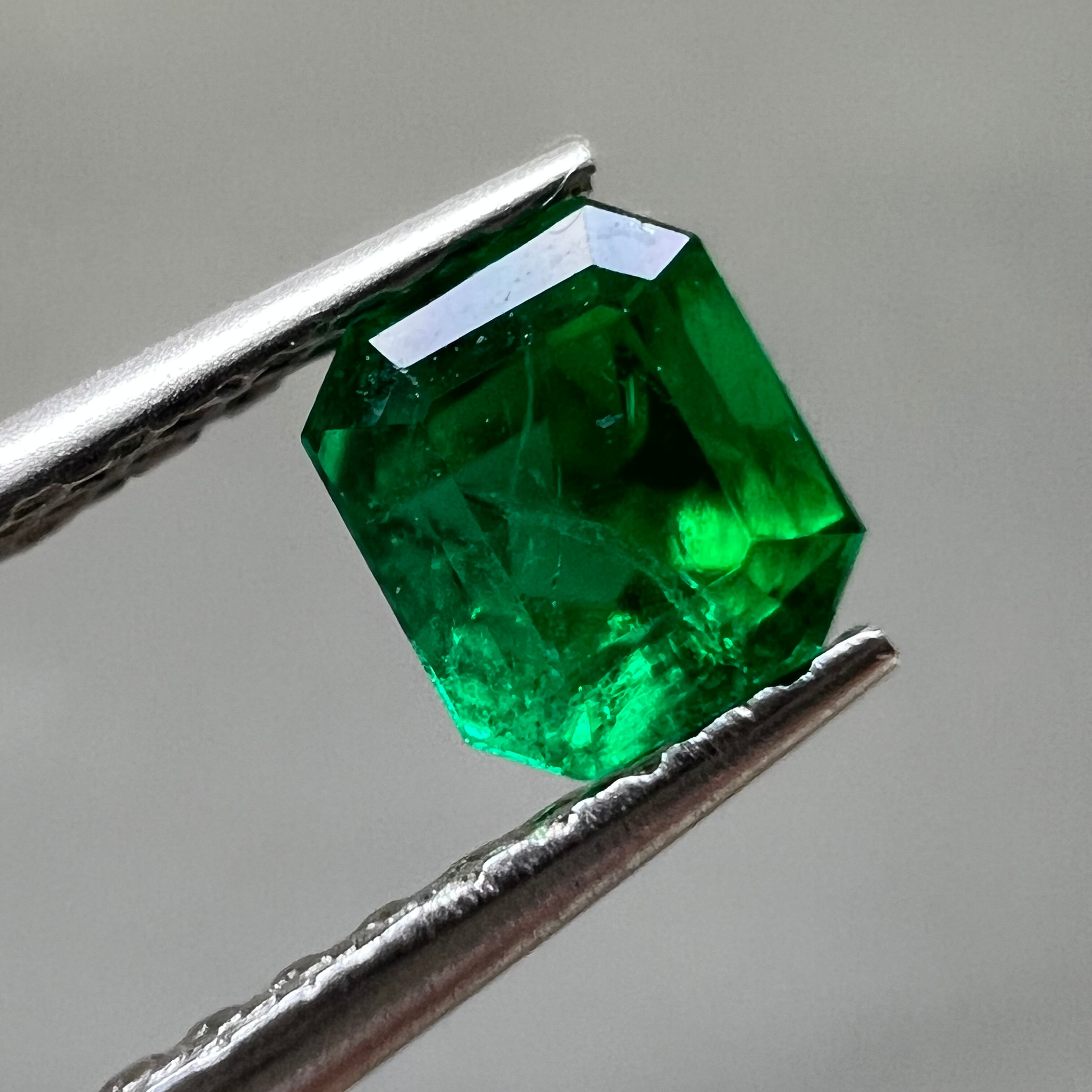 日独ソ】エメラルド 0.328ct 4.05mm×3.55mm エメラルドカット 日独ソ】エメラルド 0.328ct 4.05mm×3.55mm エメラルドカット