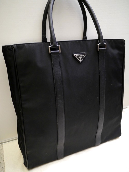美品16万◆PRADA プラダ ユニセックス ノートPC対応 ビジネス可 ナイロンxサフィアーノ レザー トート バッグ 黒◆ 通勤・通学にも大活躍♪