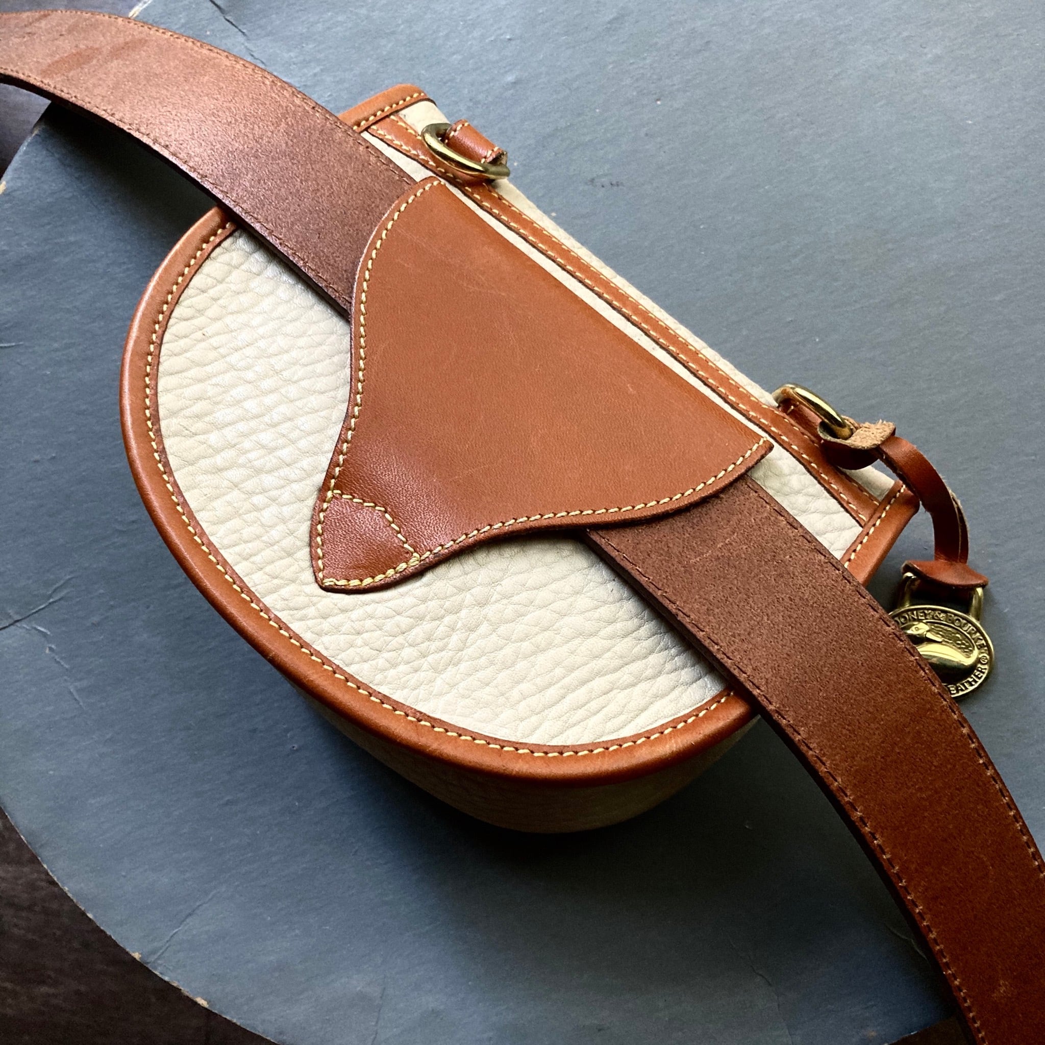 DOONEY&BOURKE ドゥーニー&バーク レザー ショルダーバッグ DOONEY＆BOURKE（ドゥーニー＆バーク）の「DOONEY & BOURKE ショルダー