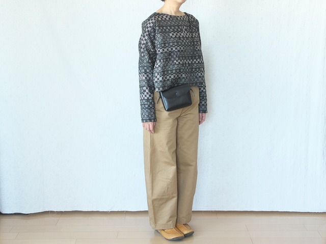 0845　シンプルドルマンプルオーバー