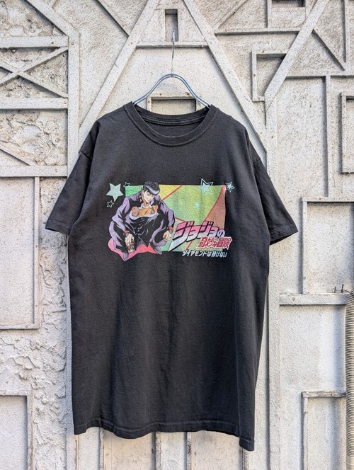 "ジョジョの奇妙な冒険" print tee / 東方仗助