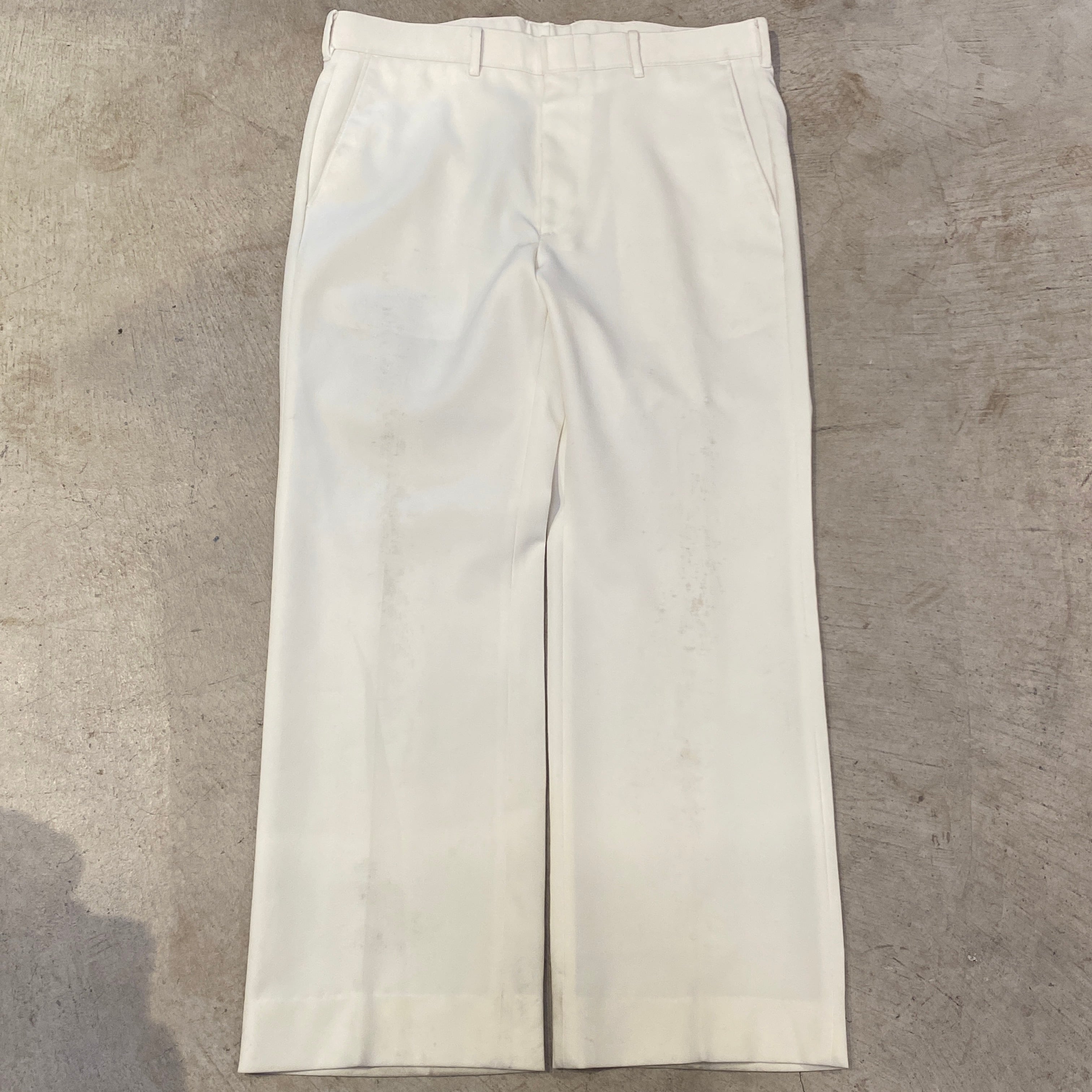 LEVI'S ACTION SLACKS WHITE | Pay ID