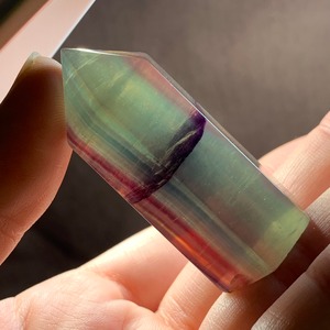 p141.変わった色合いフローライト ポイント