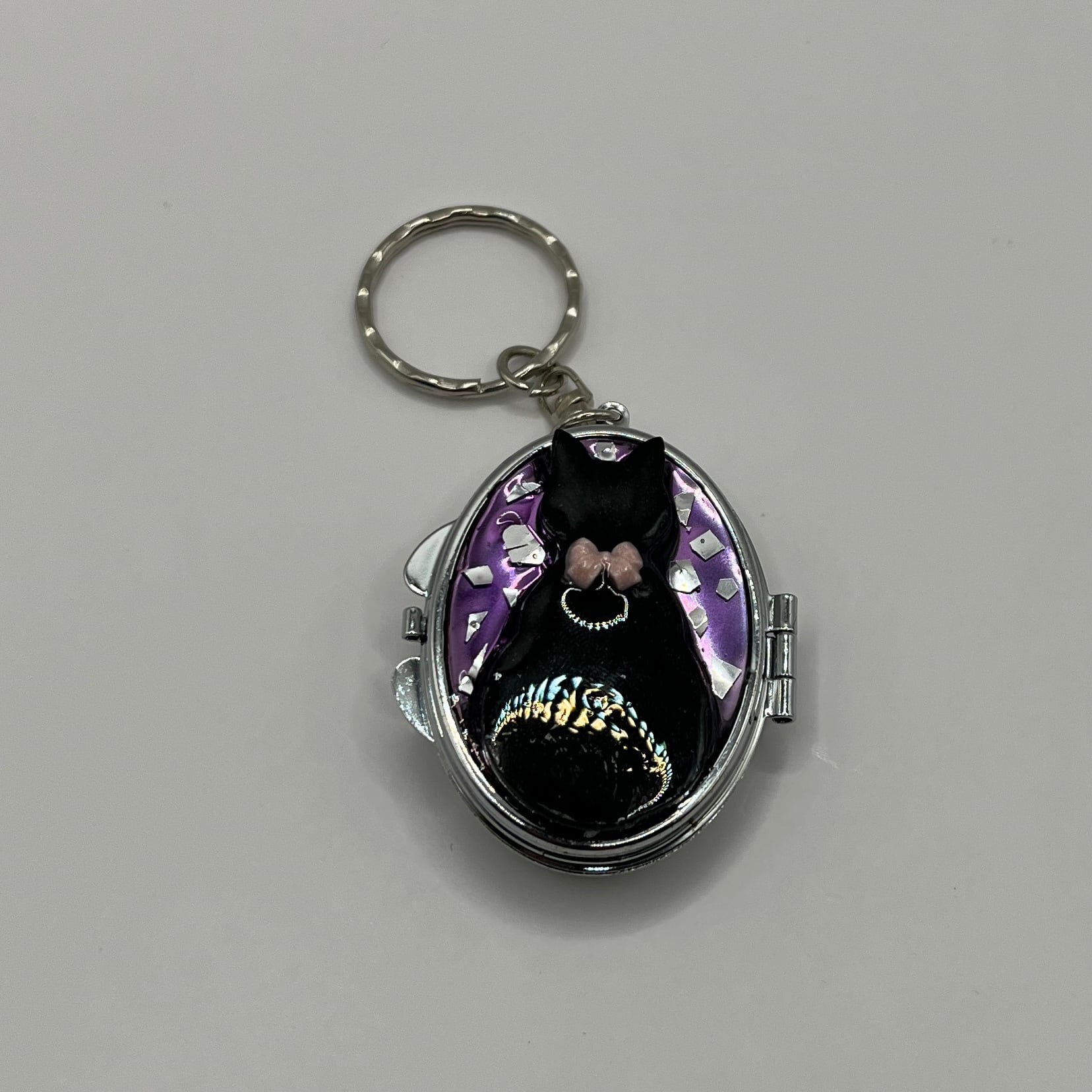 レジン装飾 黒猫のミニ鏡 | GoodHandsMarket