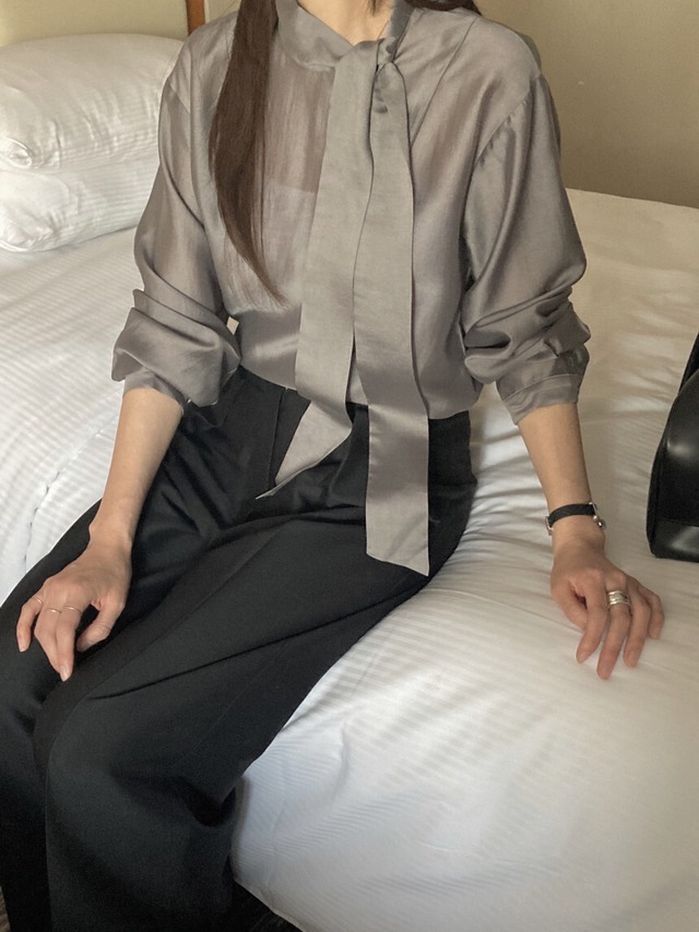 (予約) TOUST / Aru tie blouse 2color