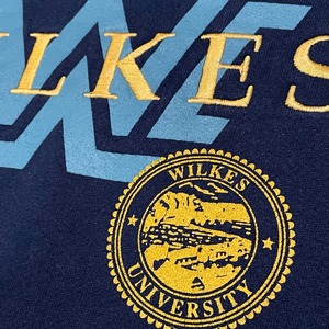 【TIME OUT】90s USA製 カレッジ ウェルクス大学 WILKES UNIVERSITY 刺繍 プリント スウェット トレーナー HEAVYWEIGHT ヘビーウェイト ビンテージ ヴィンテージ オールド MEDIUM US古着