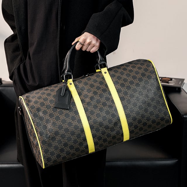 【予約販売】ボストンバッグ ショルダーバッグ メンズ 大容量 レディース ブラウン 総柄 差し色 イエロー トラベル 大型 旅行 出張 ジム スポーツ ヨガ フィットネス 旅行かばん こなれ感 お洒落 韓国 トレンド