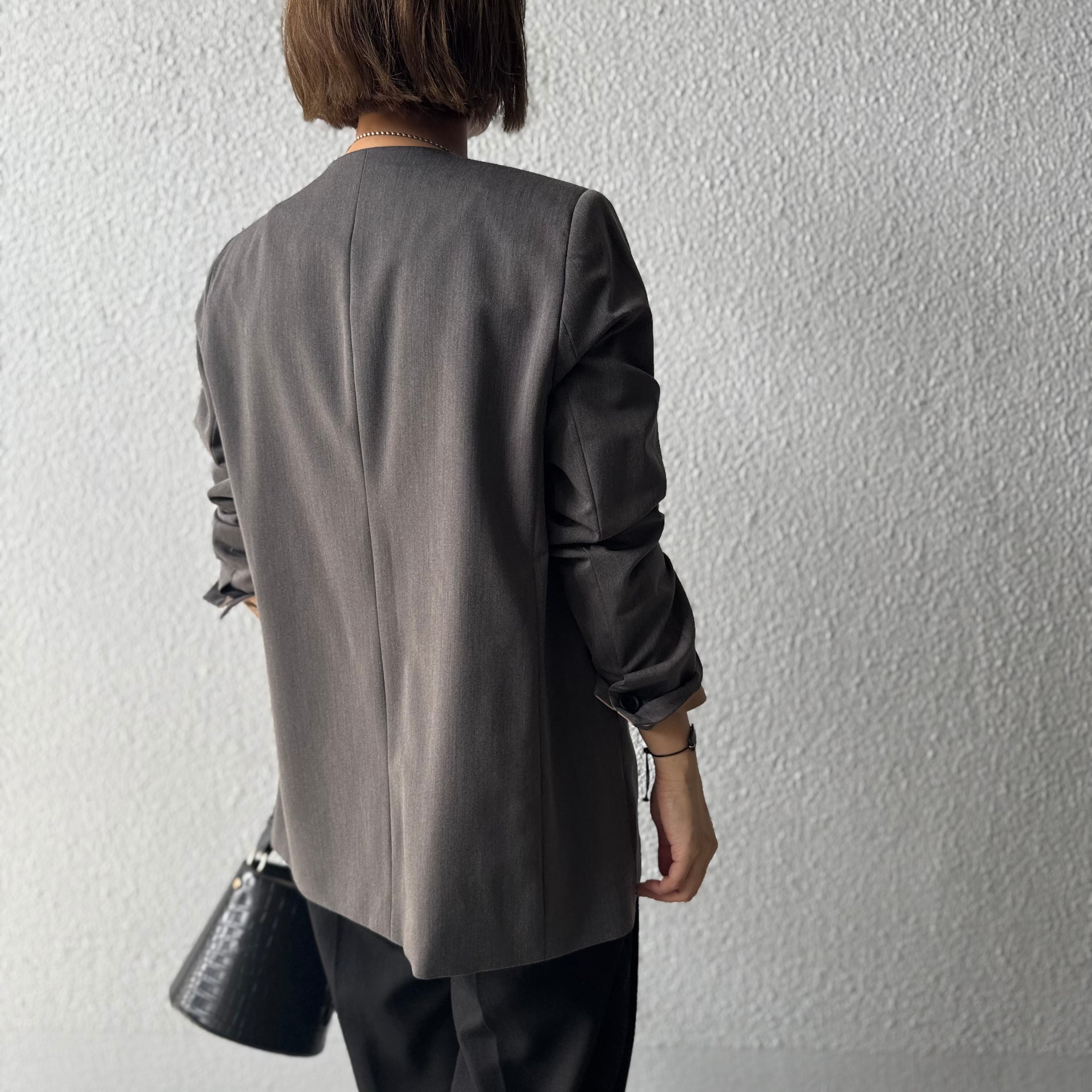 【SALE】PASSIONE ノーカラージャケット グレー シンプル ノーカラージャケット《PASSIONE パシオーネ》 | Casablanca