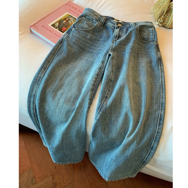 【チンストラップ付きワイドデニムパンツ 】P00899