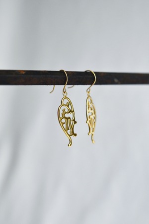 K18 Arabesque Design Earrings Tubasa 18金アラベスクデザインピアス/イヤリング (翼)