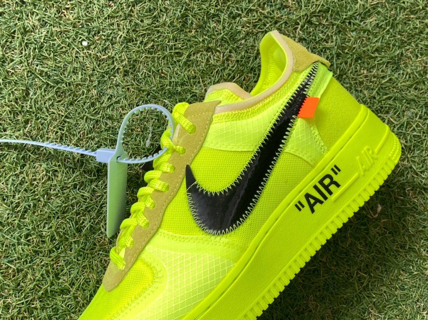 NIKE AIR FORCE 1 LOW off-white 27cm VOLT