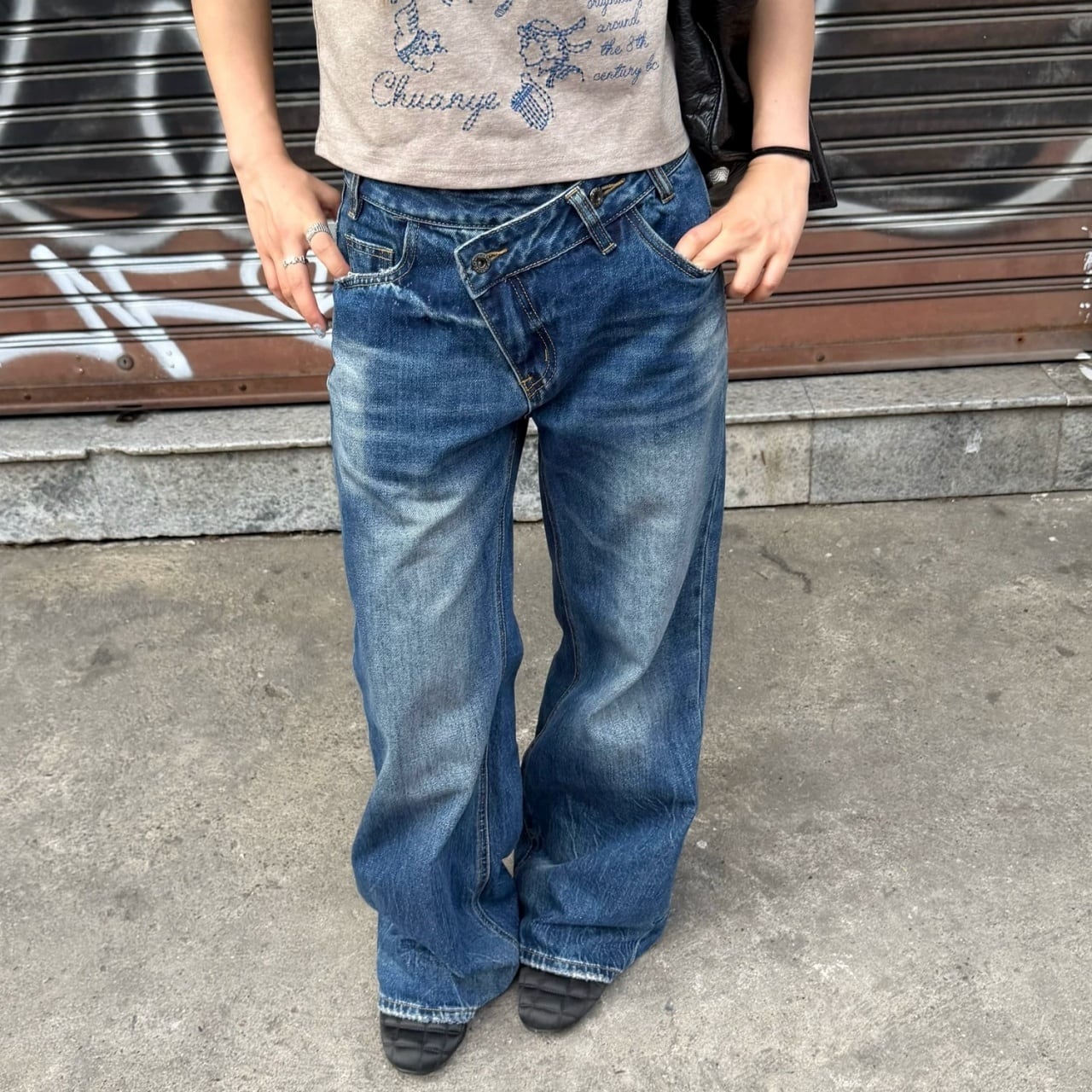アシメウエストユーズドライクフレアラインデニムパンツ 1col R02451