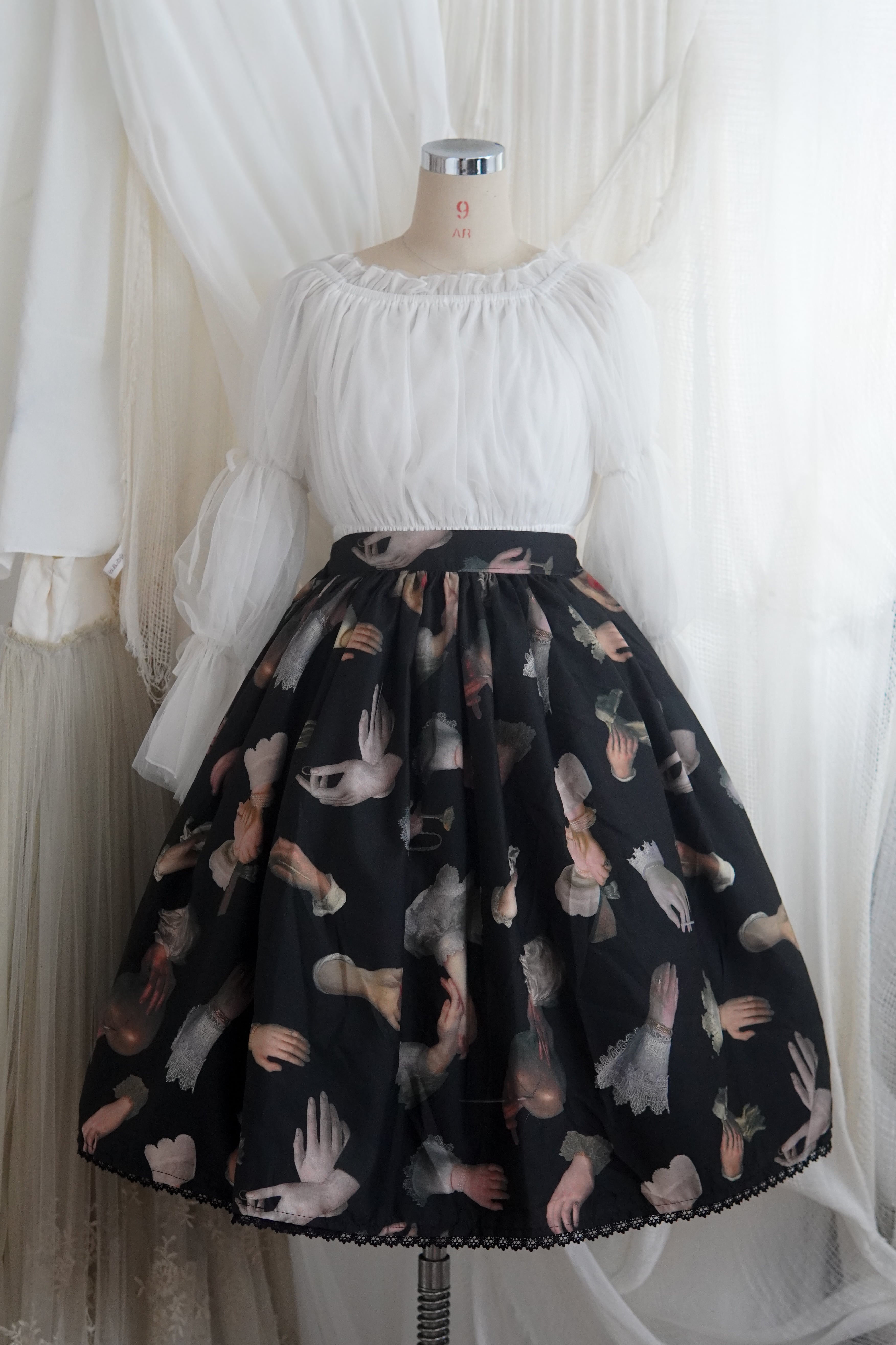 MIIKO☆★ ☆　エプロン　秋　冬　ハンドメイド　秋冬　コーデュロイ MIIKO 様 専用 エプロン 秋 冬 ハンドメイド 秋冬 コーデュロイ - メルカリ