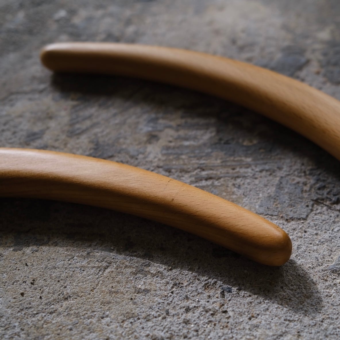 ウォールズ＆ブリッジ “別注ハンガー” (ナチュラルブラウン) 老舗