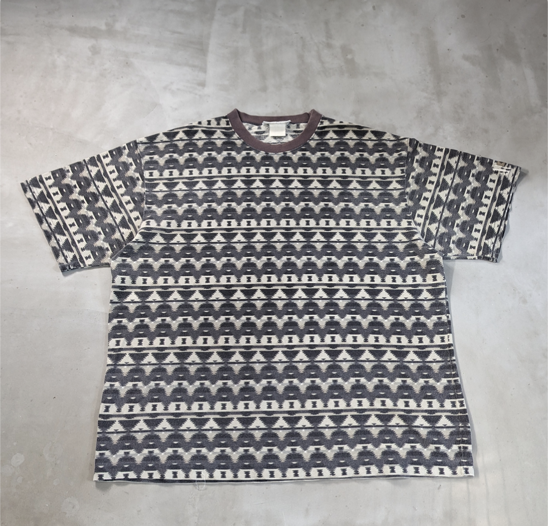 columbia native pattern 鹿子 tee 小岩店