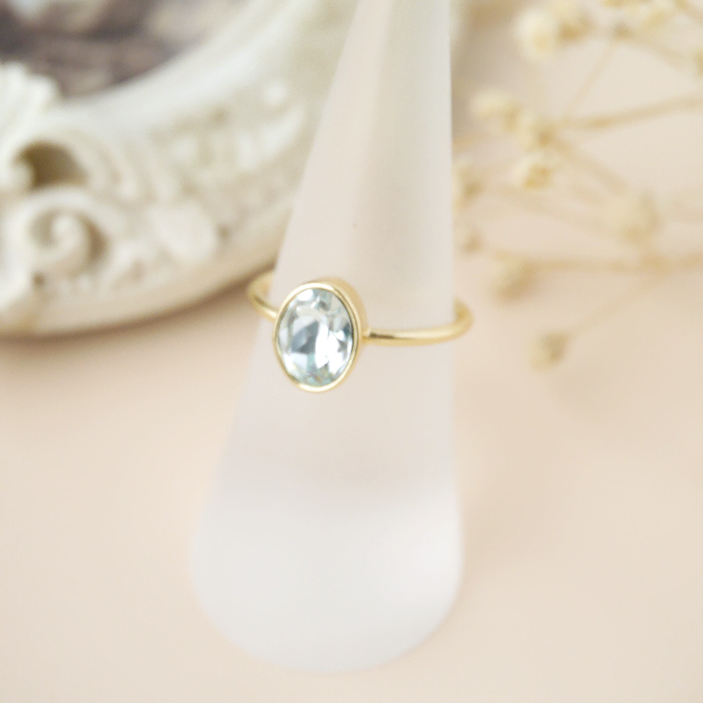 クリスタルストーンリング〈オーバル〉アクア