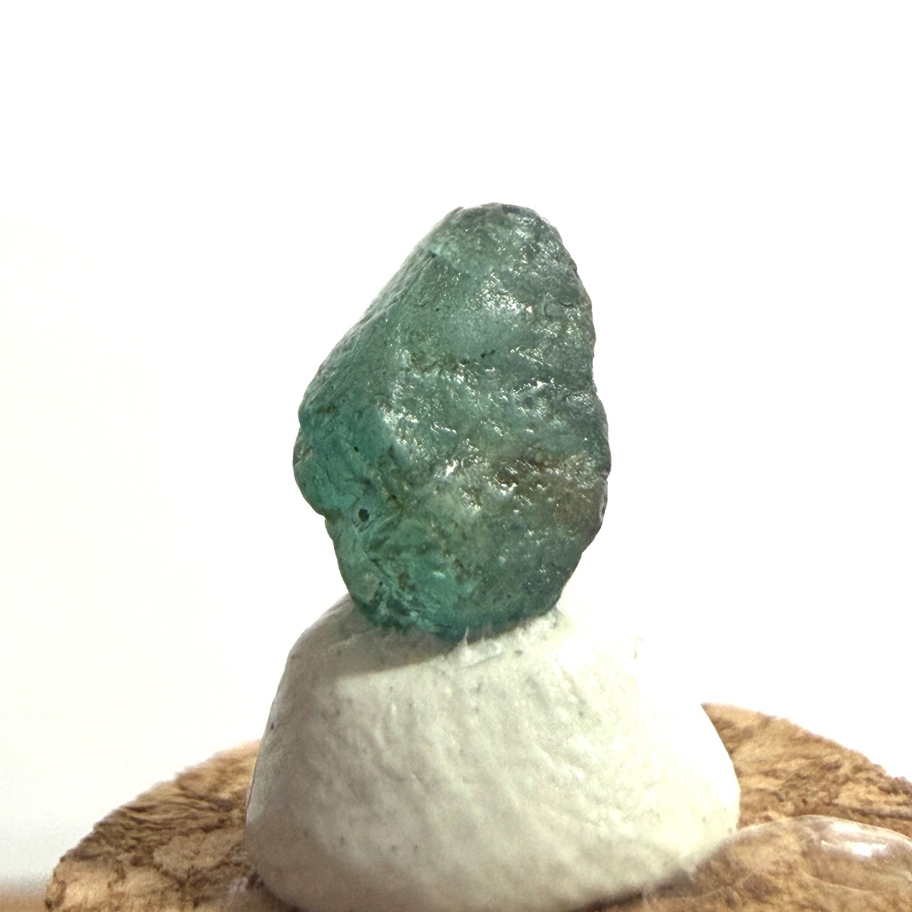 【1487】グランディディエライト マダガスカル産 0.66ct