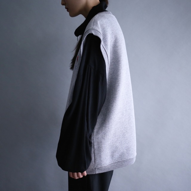 "刺繍" one point embroidery design over size sweat vest