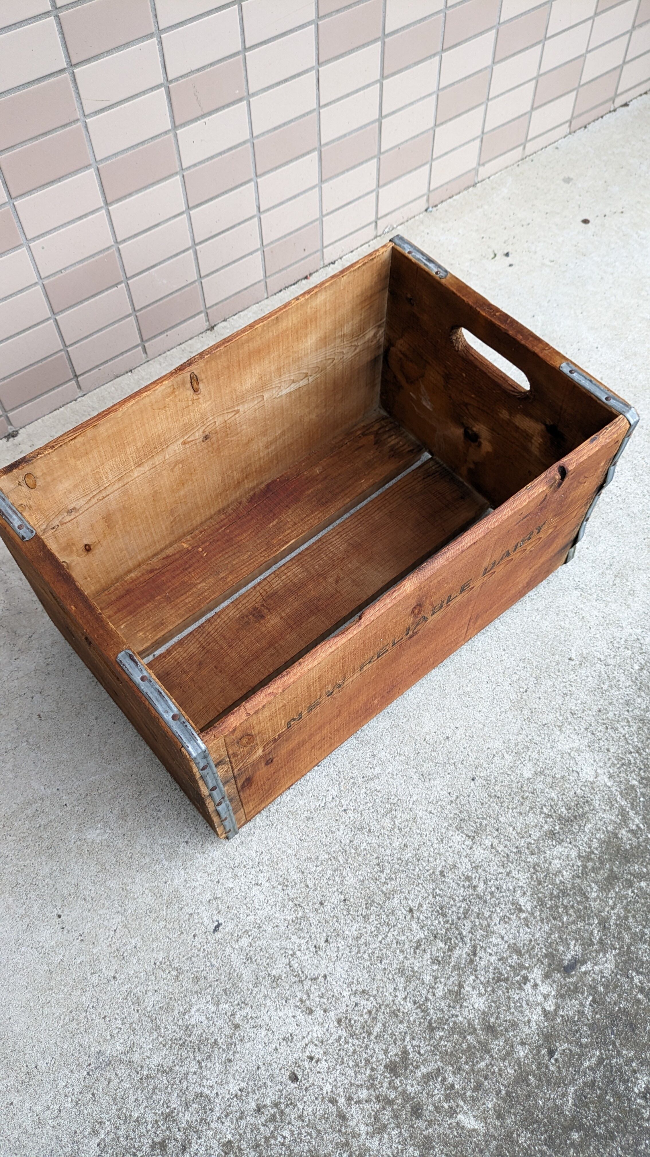 Vintage New Reliable Dairy Crate Wood Box ToolBox ビンテージ
