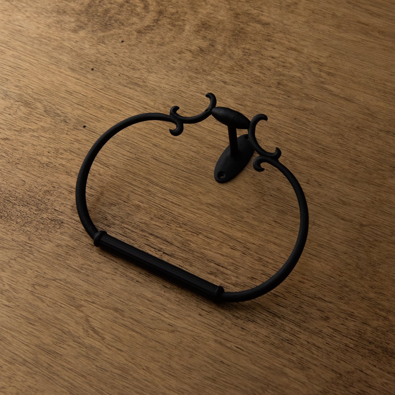 タオルリング NUT 黒