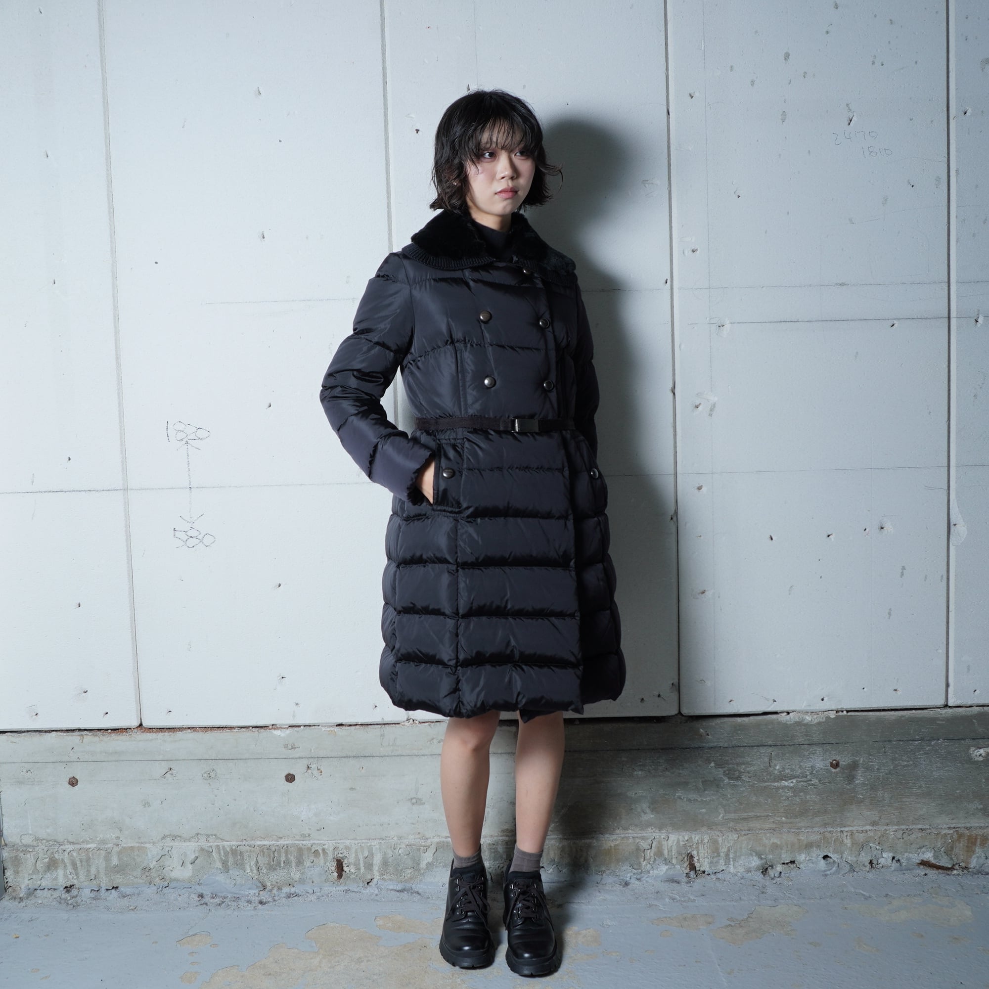 Moncler モンクレール　ラビットファーが素敵で暖かダウンジャケット MONCLER】 モンクレール ラビットファーカラーロングダウンコート