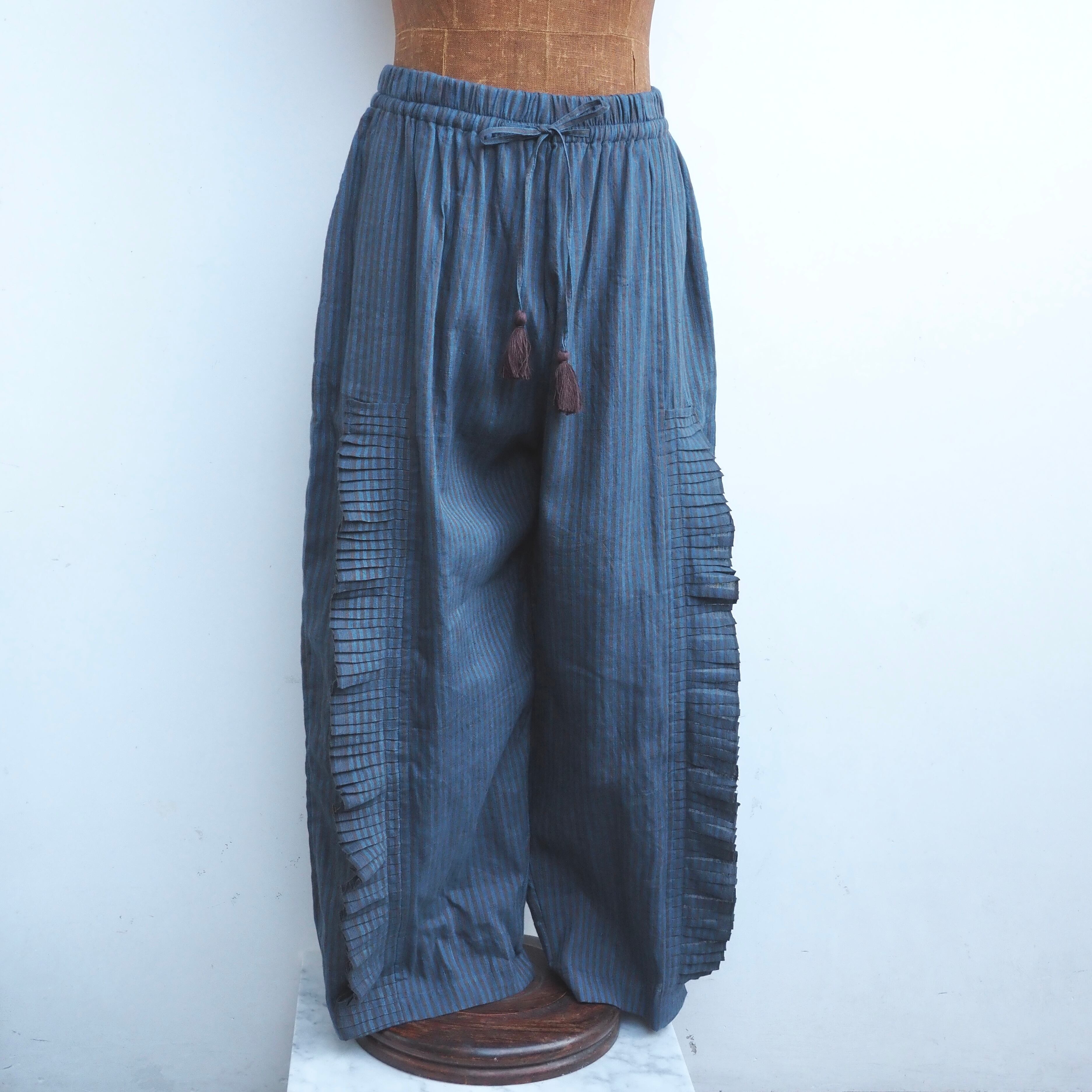 BUNON/ Ruffle Tuck Pants /パンツ(Brown×Blue strip)