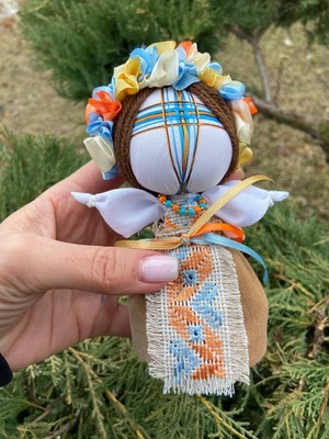 UA.Designer手作りモタンカ 14cm（ウクライナの御守り）スタンド付き