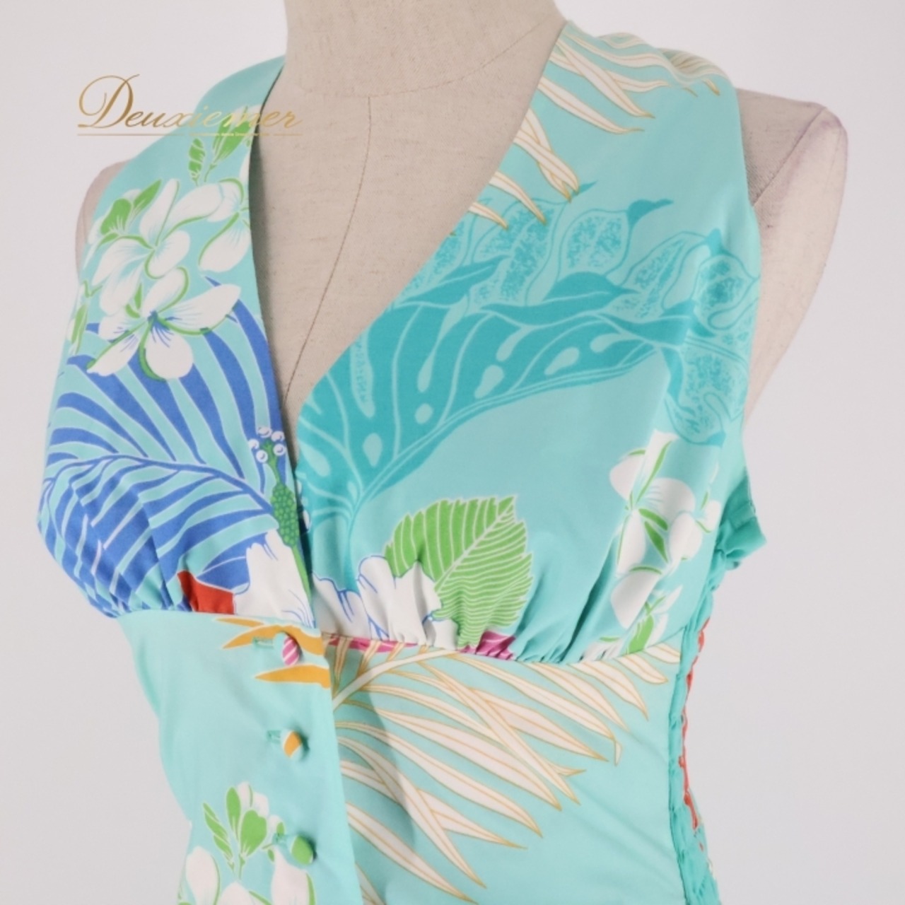 フラダンス 衣装 ツーピース セットアップ 上下セット パンドール ブルー系 Paondor 日本製 ホルターネック プルメリア柄 ハイビスカス柄 モンステラ柄 かわいい 華やか 鮮やか 明るい カラフル 水色 赤 ハワイアン アロハ ハワイアンプリント フラ