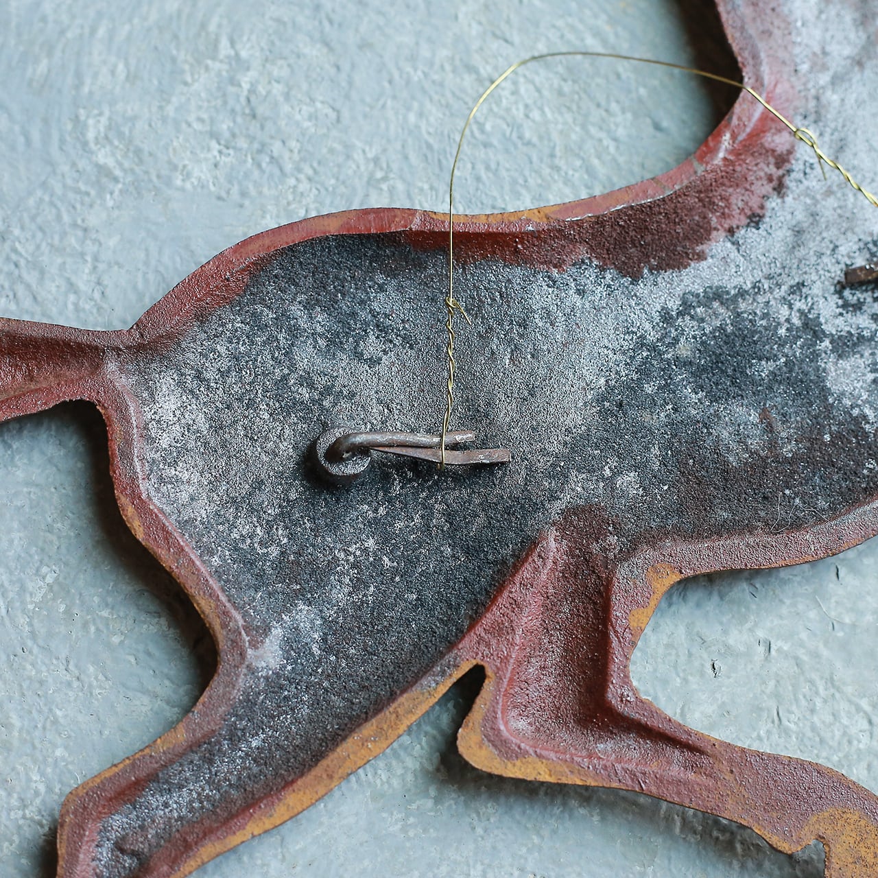 跳ねるように走る、馬の壁掛け | 木と、輝と。| 一点もの ヴィンテージ