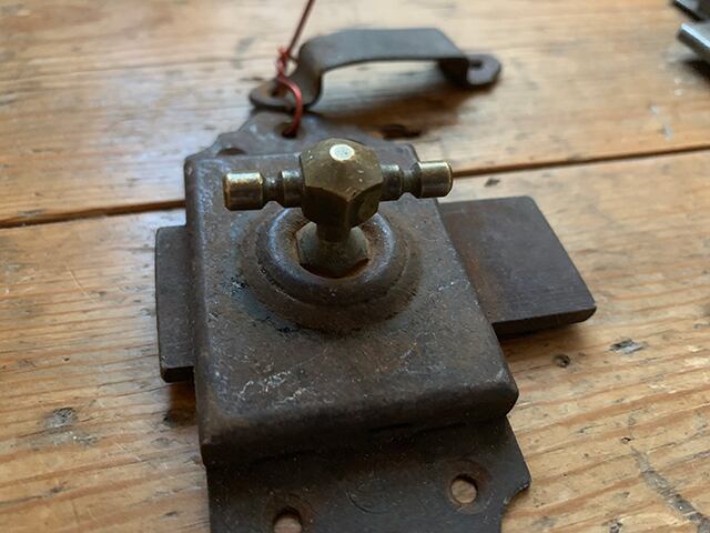 シックな雰囲気のラッチ / スライドロック(A)フレンチアンティーク