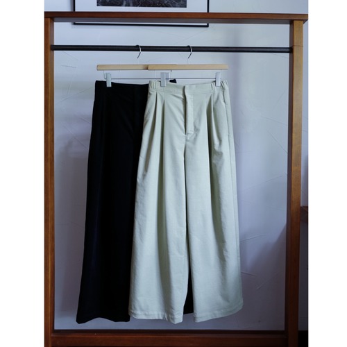 U PHORICA │STRECH MOLESKIN WIDE PANTS（navy, light green）