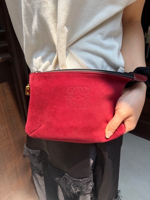 LOEWE / vintage Bordeaux velours  pouch.(o)