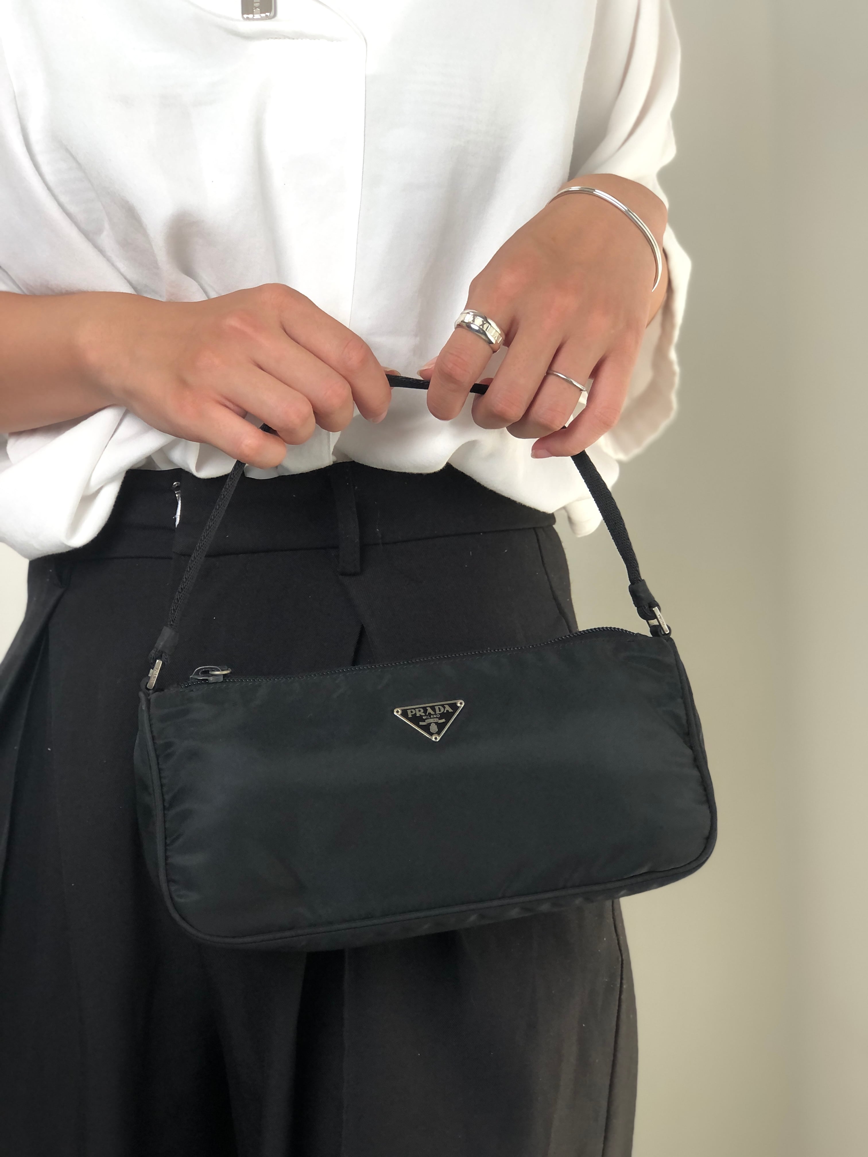 PRADA プラダ ハンドバッグ ブラック トライアングルロゴ ナイロン