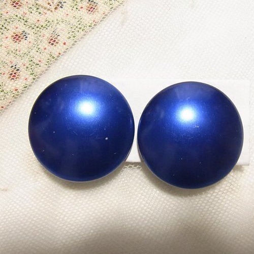 紺色のラウンドイヤリング　アクセサリー卸値以下でセール　K1788E