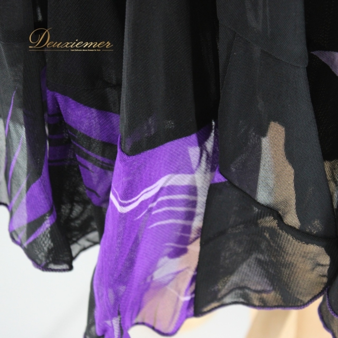 社交ダンス 衣装 スタンダード スカート レッスンウェア レディース オールシーズン 紫 黒 ブラック系 パープル系 練習着 レース 上品 清楚 ダンス スカート フレア スカート ヒップライン おしゃれ ストレッチ エレガント 女性用 丈66cm ウエスト30cm 伸縮性 吸湿性 薄手 軽量 ブラック パープル パーティー 練習 定番 大人 カジュアル パフォーマンス ダンス衣装 社交ダンスレッスン