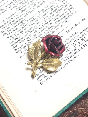 【Run Rabbit Run Vintage 】Rose brooch
