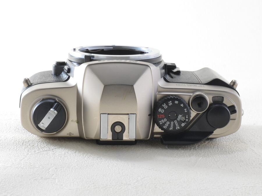 Nikon FM10 ボディ ニコン(23107) | サンライズカメラ Nikon FM10 ボディ ニコン(23107) | サンライズカメラ
