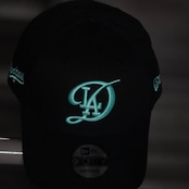 【gifthat別注】NEW ERA 940/9FORTY ロサンゼルス・ドジャースCITY CONNECT BLACK SEAGLASS