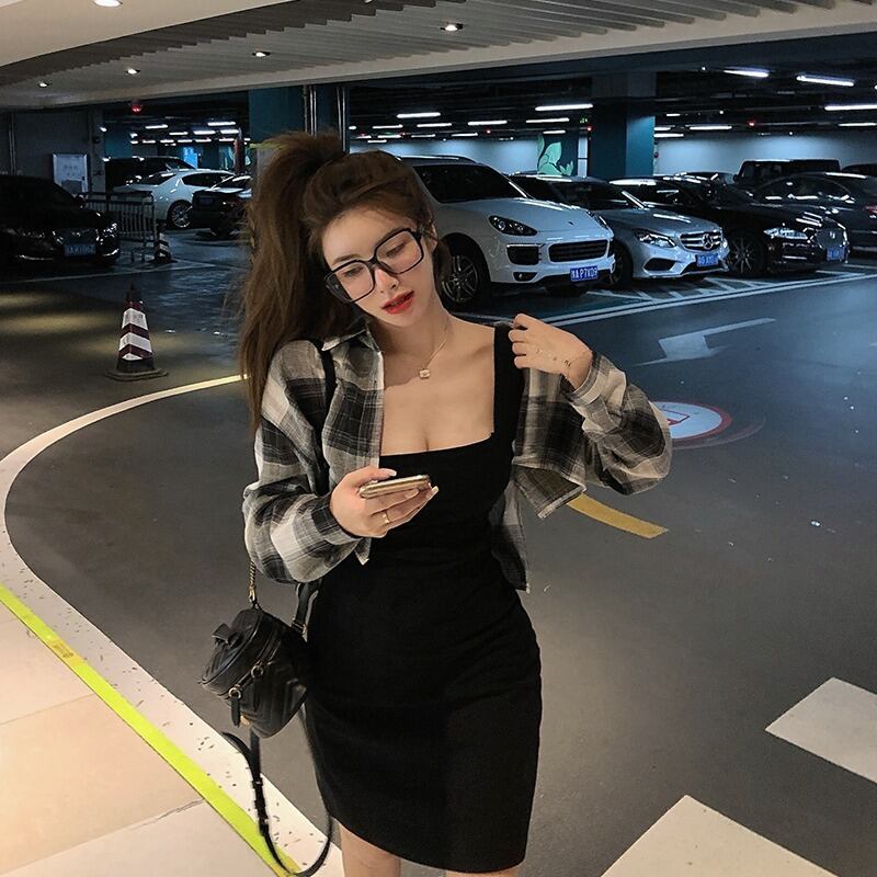 日焼け止め黒と白のチェック柄シャツ女性夏のニッチ長袖シャツ2020新しいルーズデザインセンストップ ブラックストロベリース54289681707