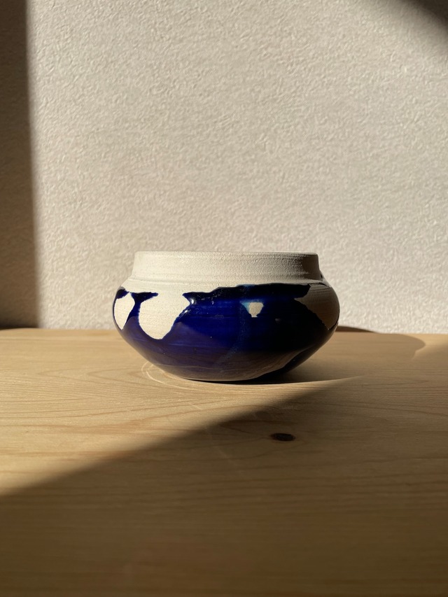 Vintage Pottery with Painted Indigo by unknown artist/ ヴィンテージ 陶器