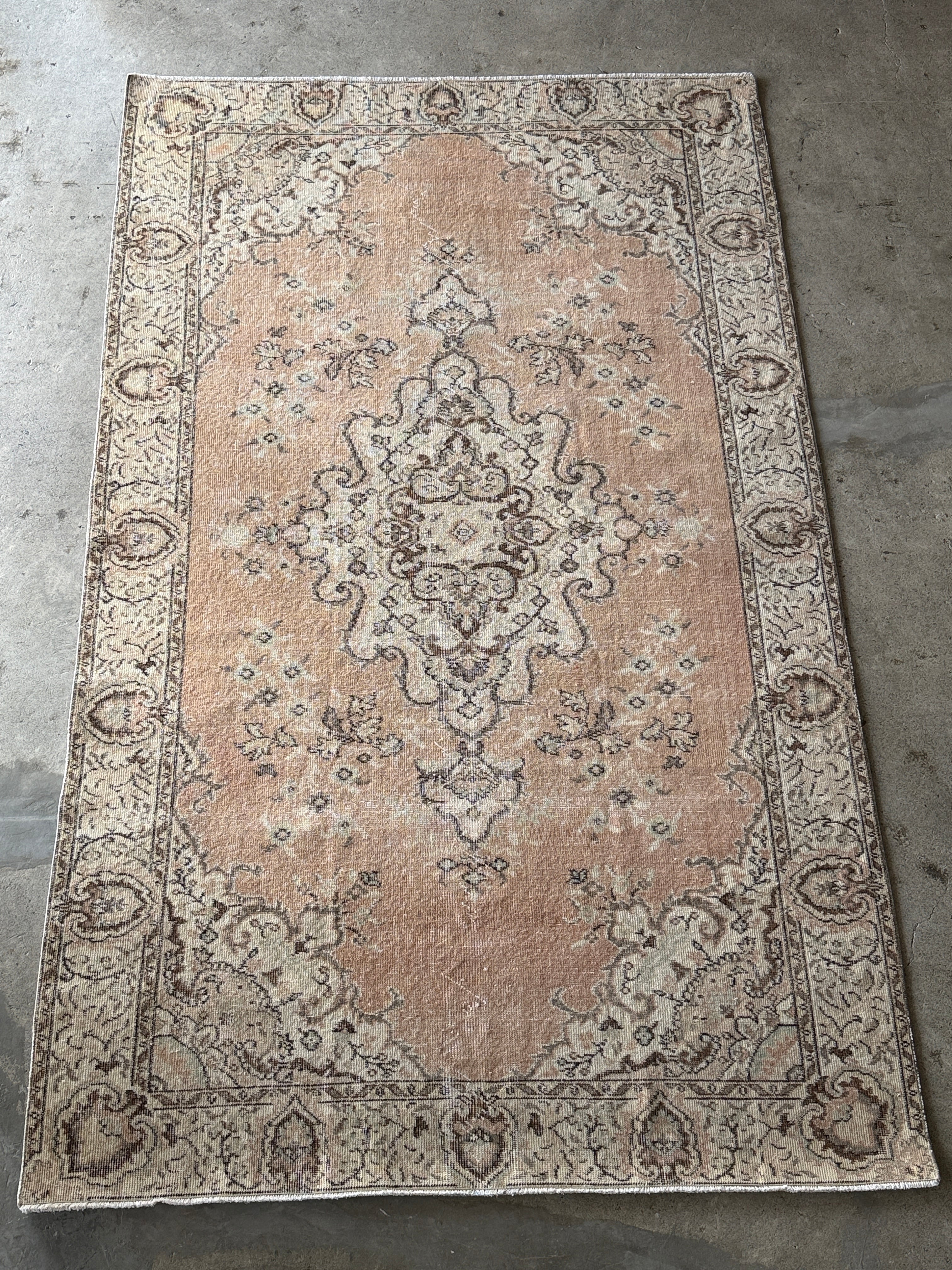 Antiques&Crafts880