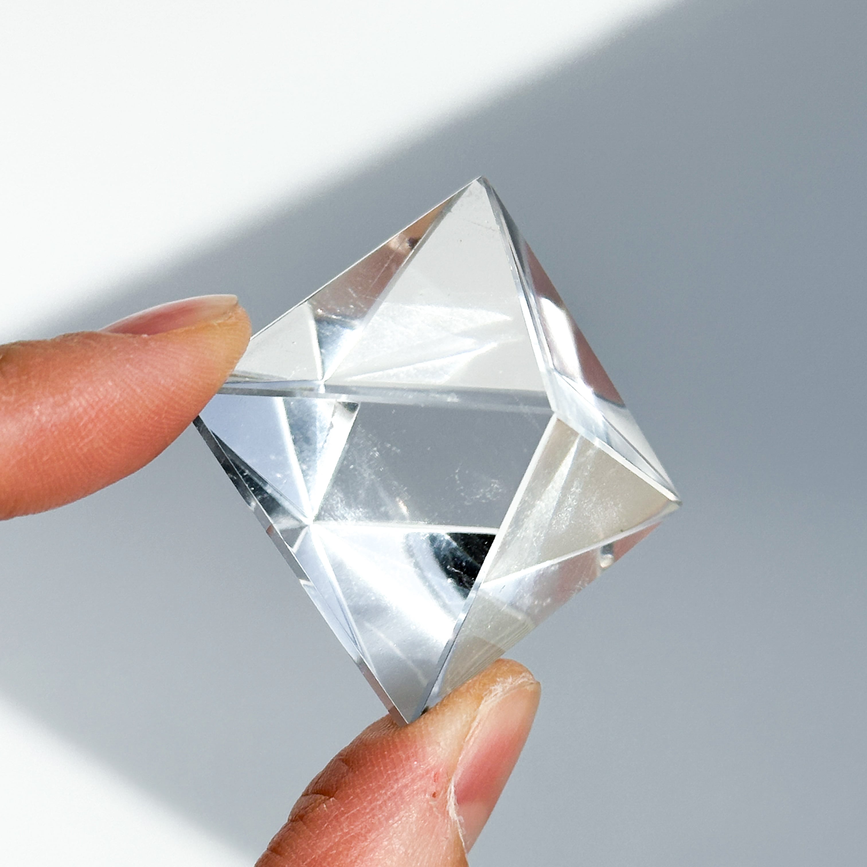 ミナスジェライス産クリアクォーツ 正八面体（オクタヒドロン）11