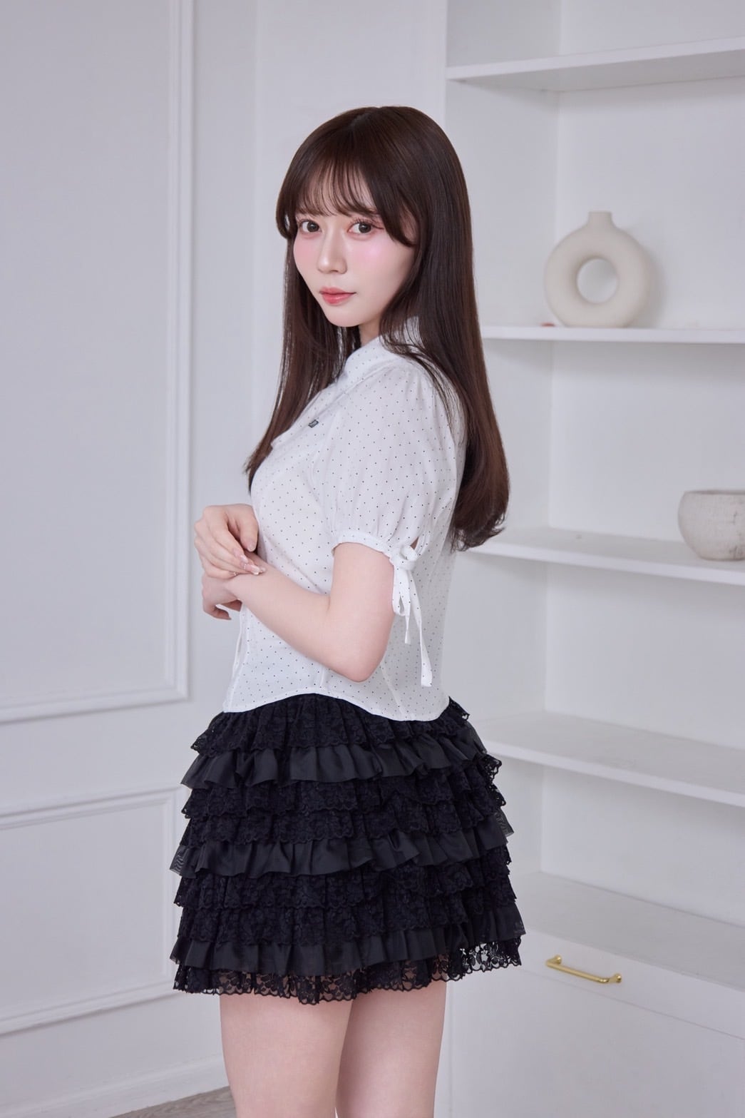 lace tiered mini skirt | Désir et Raison