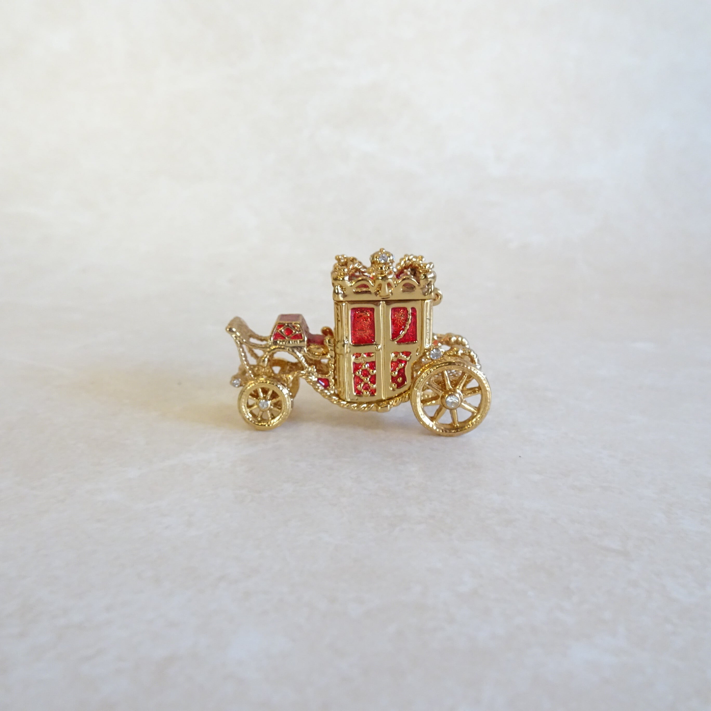 馬車のミニチュアボックス