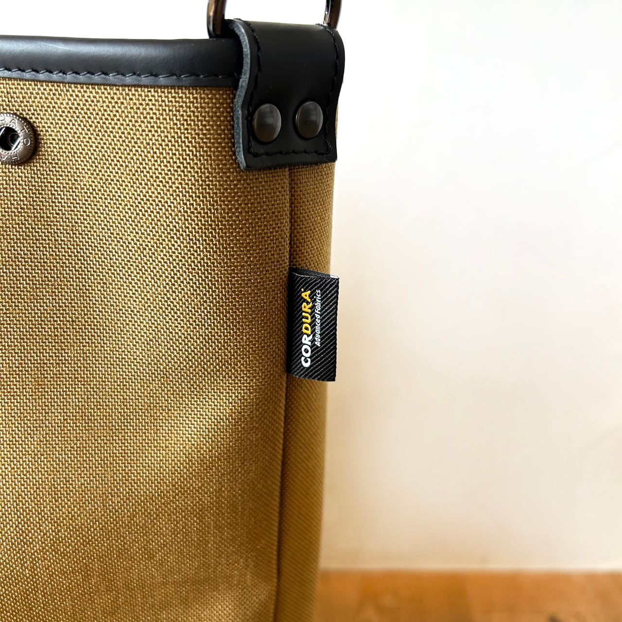 intoxic // Jazzy Sport 